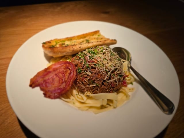 Montana Bolognese (d).