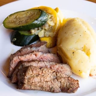 Kids Angus Steak (d)