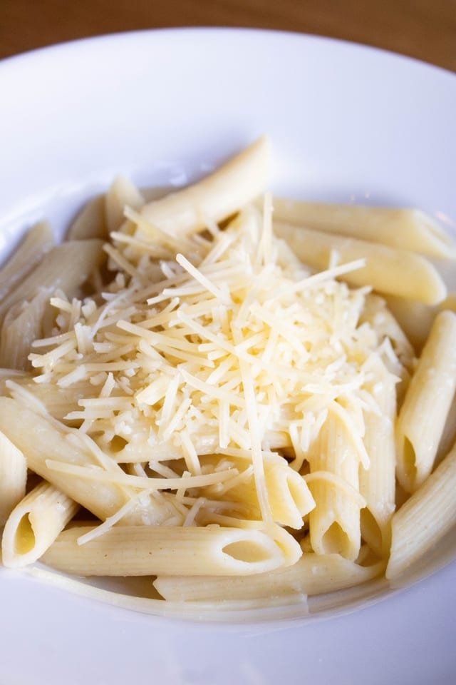 Kids Buttered Noodles & Parmesan Cheese (D).