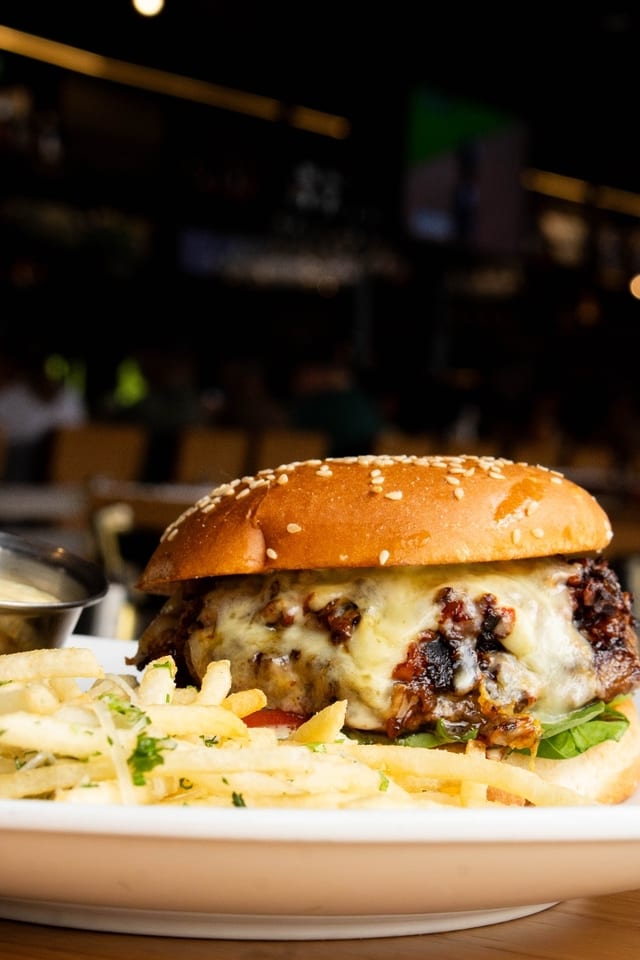 Smoky Burger (D).